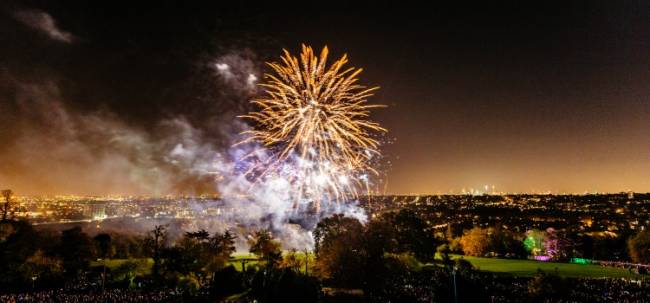 Image cred: http://www.alexandrapalace.com/whats-on/fireworks-festival-2014/