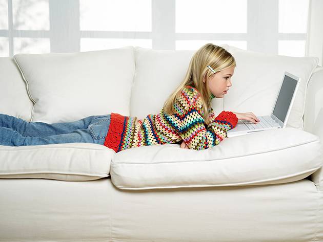 Children are now spending more time online than watching TV | Image: Ing Image