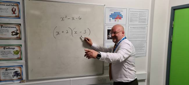 b2ap3_thumbnail_James-Murgatroyd.-Single-dad-to-maths-teacher.-Transition-to-Teach.jpg